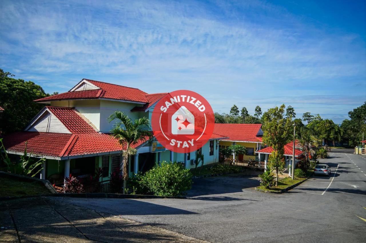 Terap Inn Kampong Raja Exteriör bild